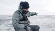 ОГРОМНАЯ СВИНОПЛОТВА ПО ПОСЛЕДНЕМУ ЛЬДУ! Что лучше: безмотылка или мормышка с мотылем?