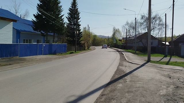 После ночной смены, прогулялись с ребенком по селу. 🔥🔥🔥На улице тепло, погодка шепчет. 🌷🌸🌷🌸