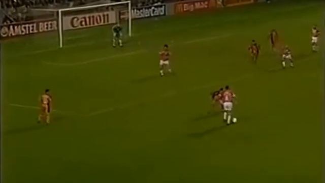 ЛЧ 1997 98 1гр этап группа С 6 тур  ПСВ Эйндховен Барселона  обзор ТВ Голландии