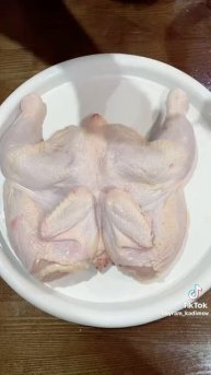 Курица на решетке на мангале