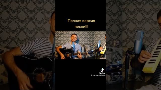 В руках автомат