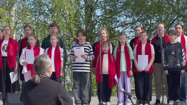 Песня о тревожной молодости.