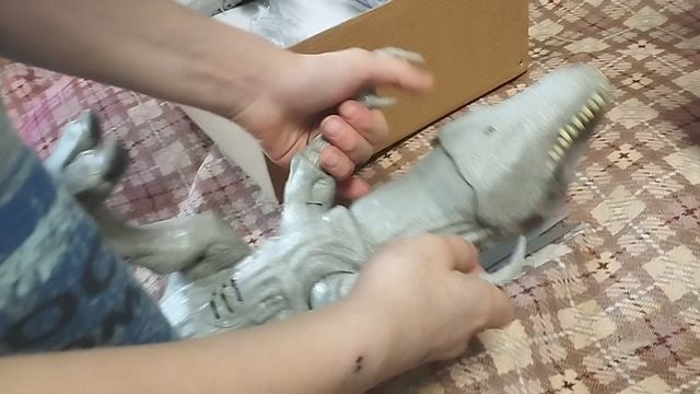 видеообзор на фигурку и добился Рекса