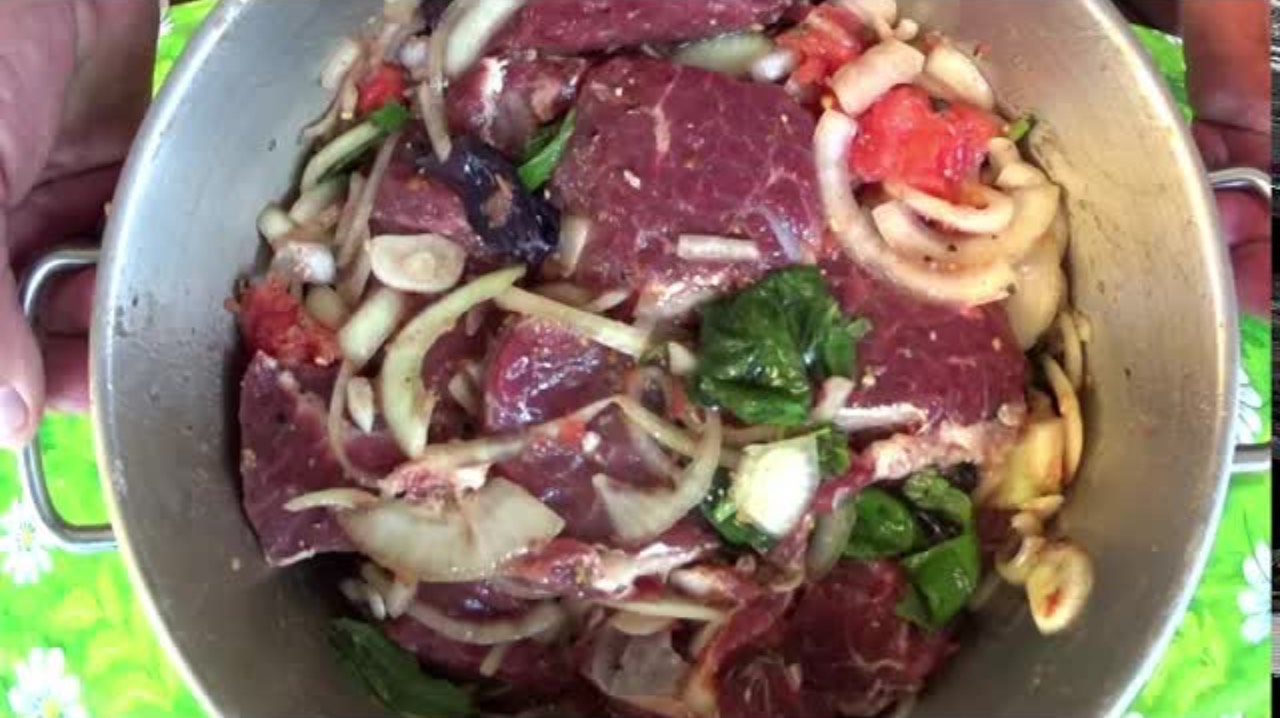 Мясники скрывают этот секрет! Как замариновать говядину, чтобы она таяла во рту
