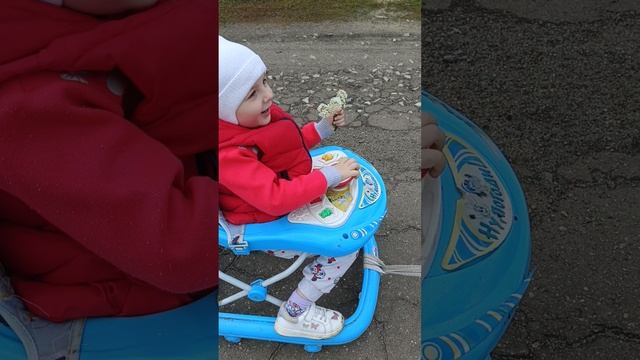 еду на детскую площадку