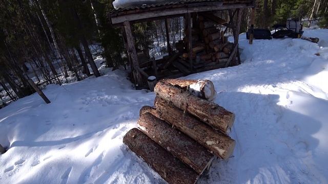 Воришка залез в амбар, и начудил там. Заготовил запас дров. Полыни на речке. 4 серия
