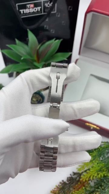 Женские часы Rolex с календарем
