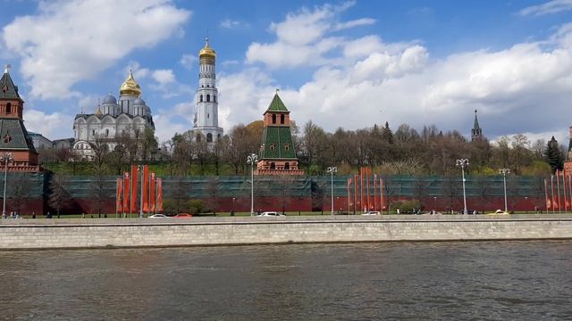 07.05.2021. Москва. Кремлёвская набережная.