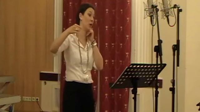 Александра Антошина в студии