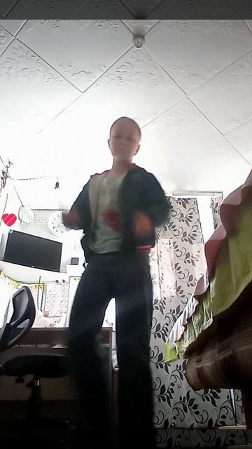 Like_2025-04-19-08-43-00.mp4