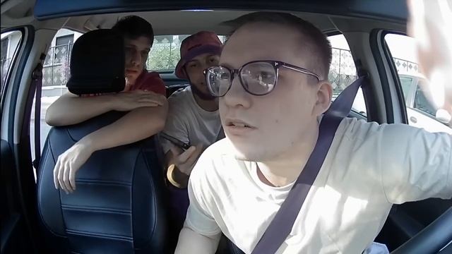 РУССКИЙ ТАКСИСТ ЗАСТАВИЛ ИЗВИНИТЬСЯ ТРОИХ  ГОРЦЕВ #кавказ #taxi #мигранты
