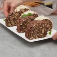 Шоколадный десерт 🍫, который завоевывает популярность в разговорах! Он настолько воздушный и пот...