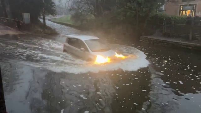 Не знаешь брода не суйся в воду