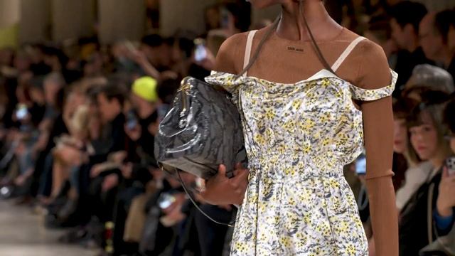 Показ коллекции Miu Miu осень-зима 2025-2026