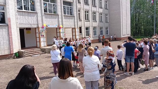 выпускники в Кокшайске
