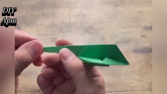 Вертолёт из бумаги оригами своими руками. DIY
Арт
