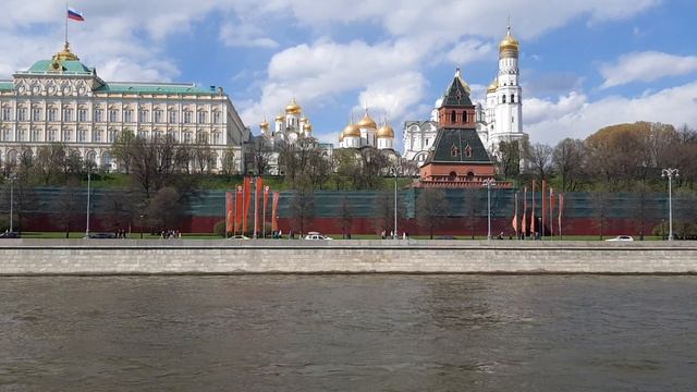 07.05. 2021. Москва. Кремлёвская набережная.