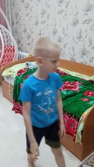 Саша съел сквишь