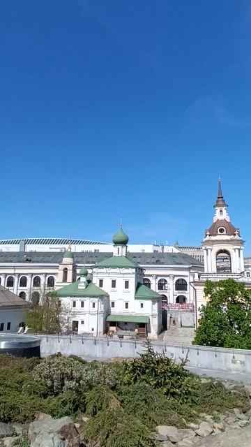 Вид на храмы. Парк Зарядье