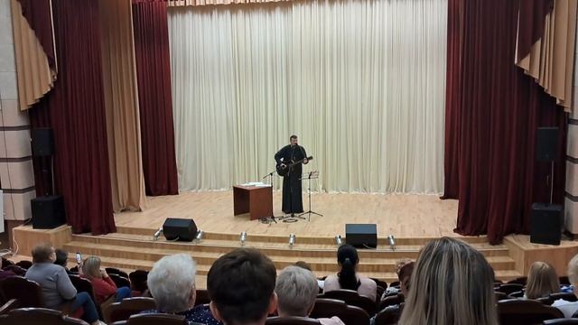Священник,  санаторий Белая Вежа.