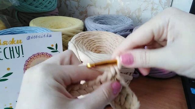 Как вязать столбик с накидом крючком.
