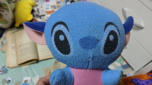 играем в мягкие игрушки для детей