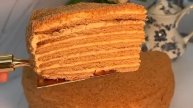 Нежнейший МЕДОВИК с орехами...🍰🌰☕😋 Рецепт в описании ✍️