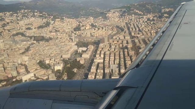 Генуя с высоты птичьего полета.