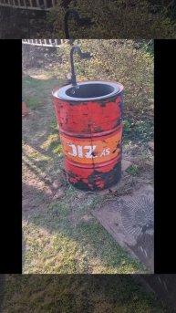 1000022814.mp4 (Собака наблюдает за установкой летнего водопровода у дома А-фрейм)