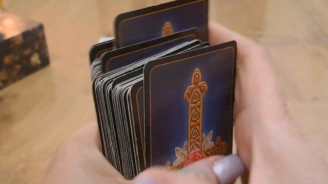 Расклад:Когда ваш мужчина объявиться? Срочный Вызов.