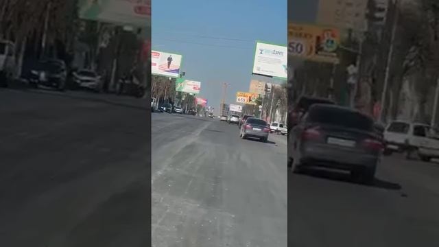 Мужчина проехал по ДНР и ЛНР по каким-то своим делам, и снял видео, чтобы показать, что делают в Дон