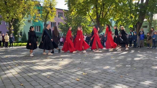 «Вільна»—Тіна Кароль&Юлія Саніна