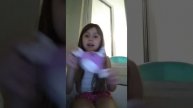 Круглый сквиши в виде единорога и рыбы меча какого-то.