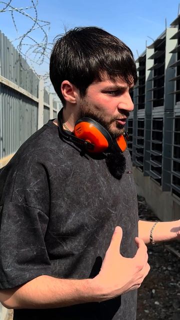 Майним крипту в промышленных масштабах.