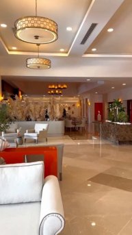 Side Aura hotel