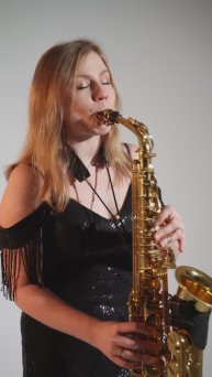 Mr&Mrs Sax - Sway