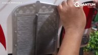 Мужчина Построил Миниатюрный Радиоуправляемый Грузовик в Масштабе