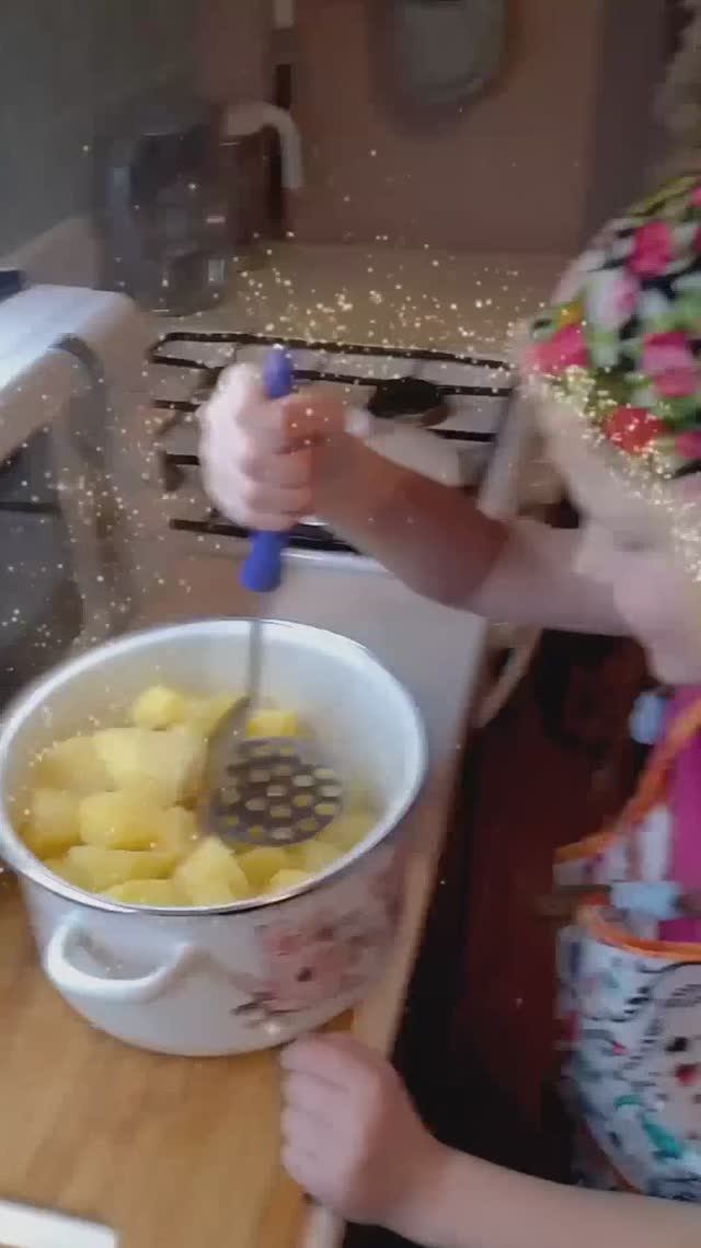 Готовим блюдо из картофеля. Картофельное пюре.