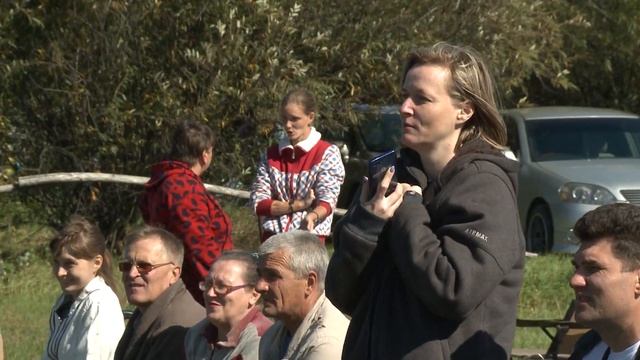 Раздевалка, лошади и кросс