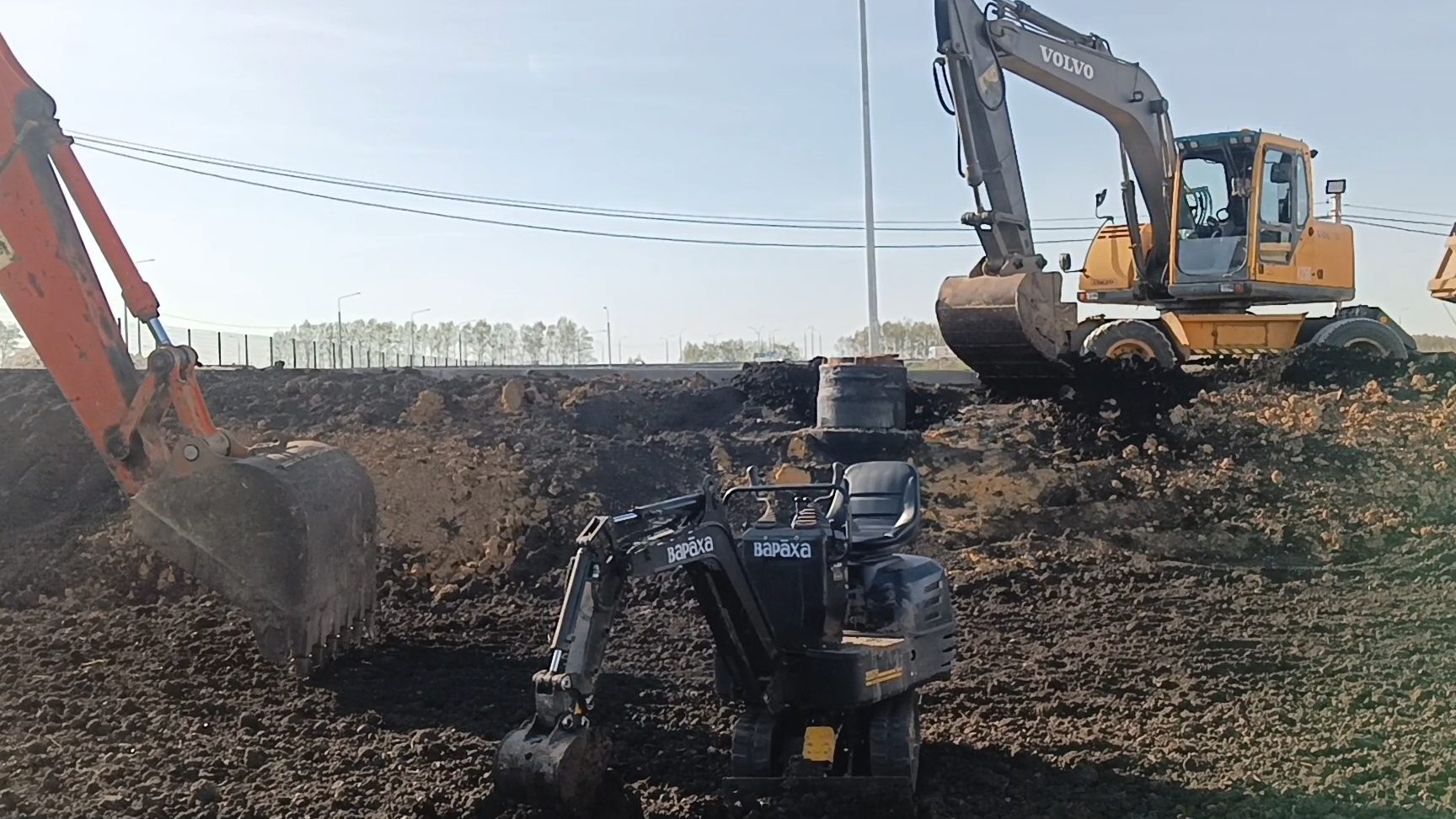 Мини экскаватор 29575. Сколько можно заработать.