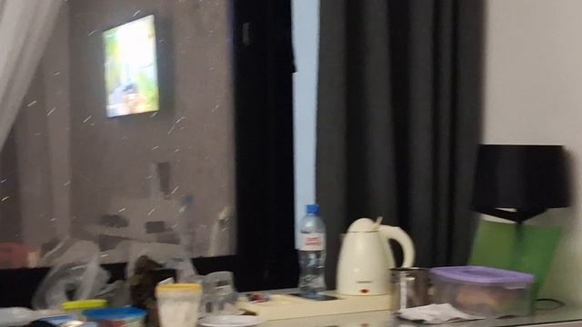1 мая в гостинице Измайлово. Приехали в ветровках, а тут... снегопад