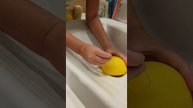 Лопаем шарики с водой