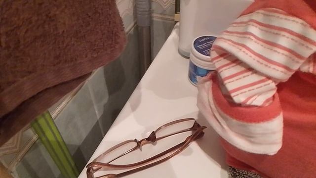 Басики чистят зубки