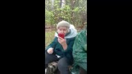 Лиля читает стих