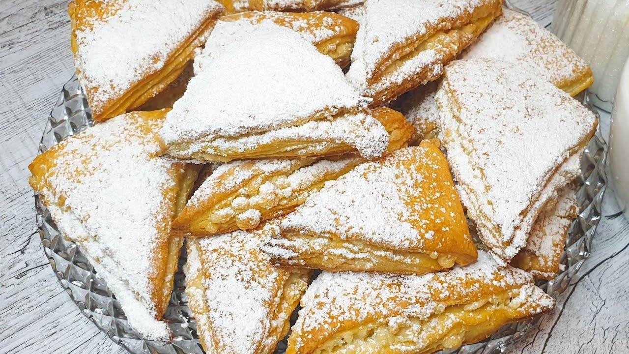 Из одного стакана КЕФИРА — целая гора СЛОЕК! Слойки на кефире к чаю 🥐☕