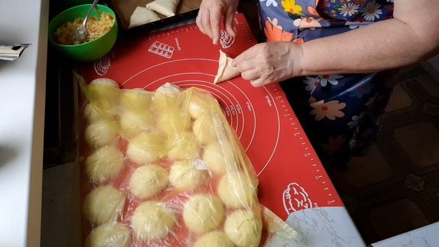 Отдых между огородом и ремонтом, это пирожки с капустой!