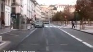 ПРИДУРОК ОПРОКИНУЛ АВТОБУС ЭТО РЕАЛЬНО ЖЕСТЬ