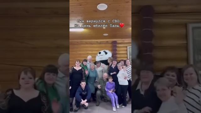 А парни верят-дома ждут. И дома верят,что вернуться.