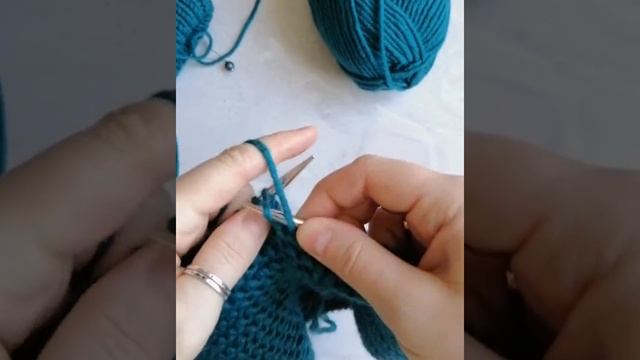 Стык "косичка" в платочной вязке.