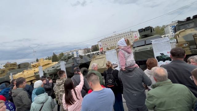 Уфа трофейная техника площадь Ленина, горсовет Уфы #уфа